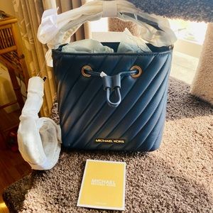 Michael Kors Suri Small Quilted in Navy Blue